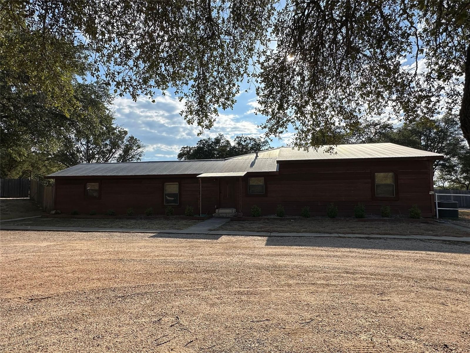 19605 Bee Creek Tavern RD - Photo 1