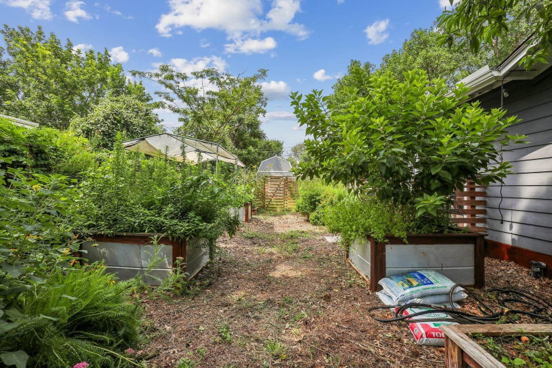 Property photo 28