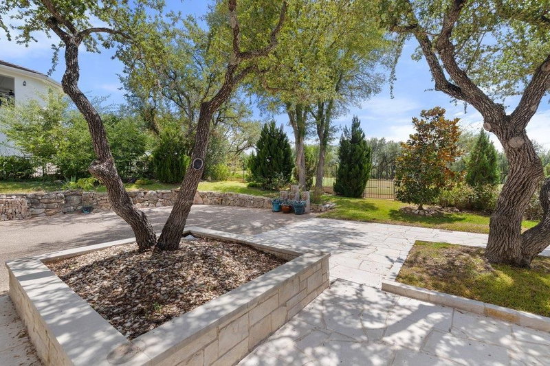 Property photo 34