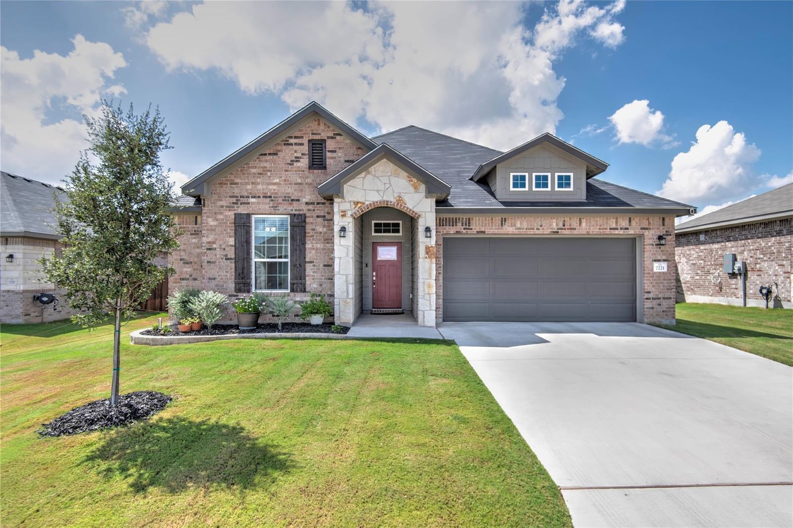 7221 Caladium DR - Photo 1