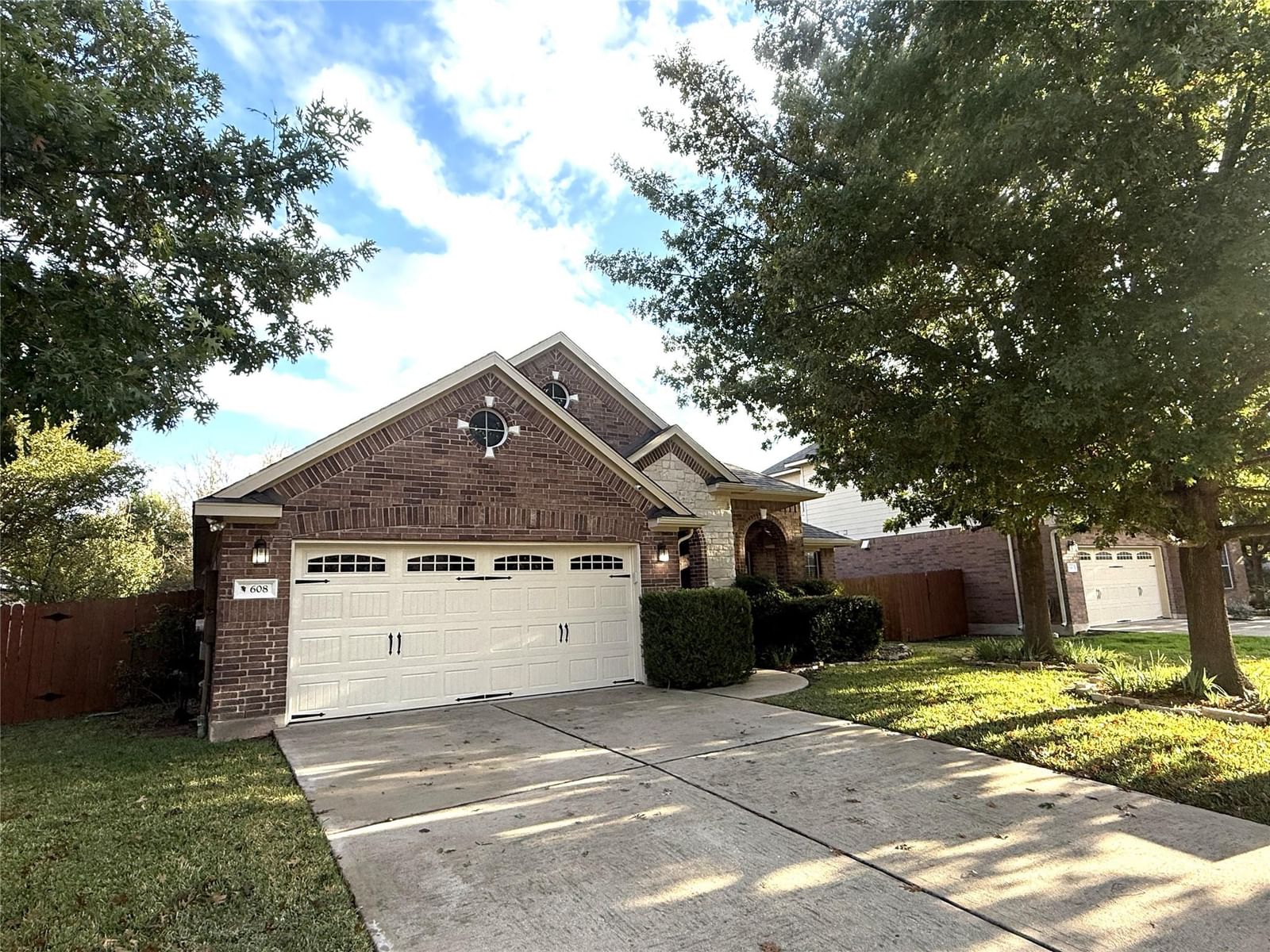 608 Pebblestone Walk DR - Photo 1