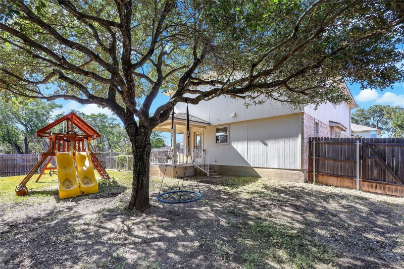 Property photo 32