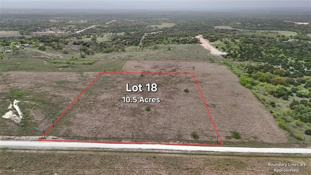 141 Live Oak Mott DR - Photo 1