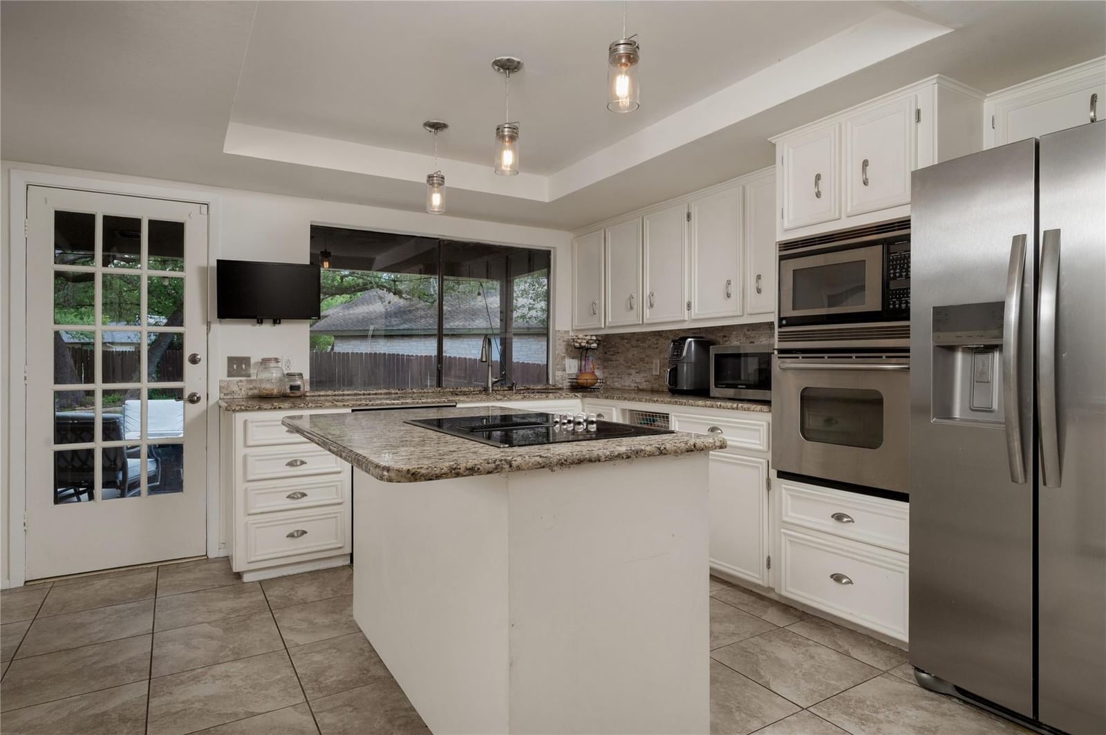 Photo 3