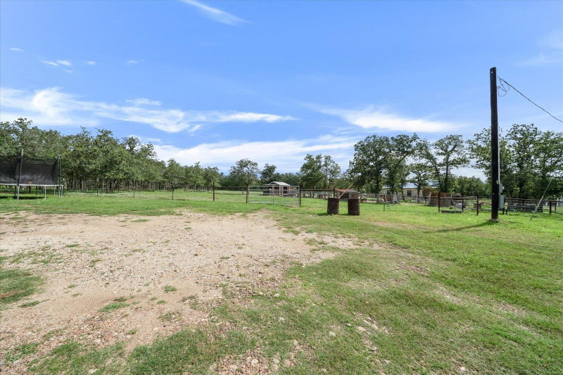 Property photo 34