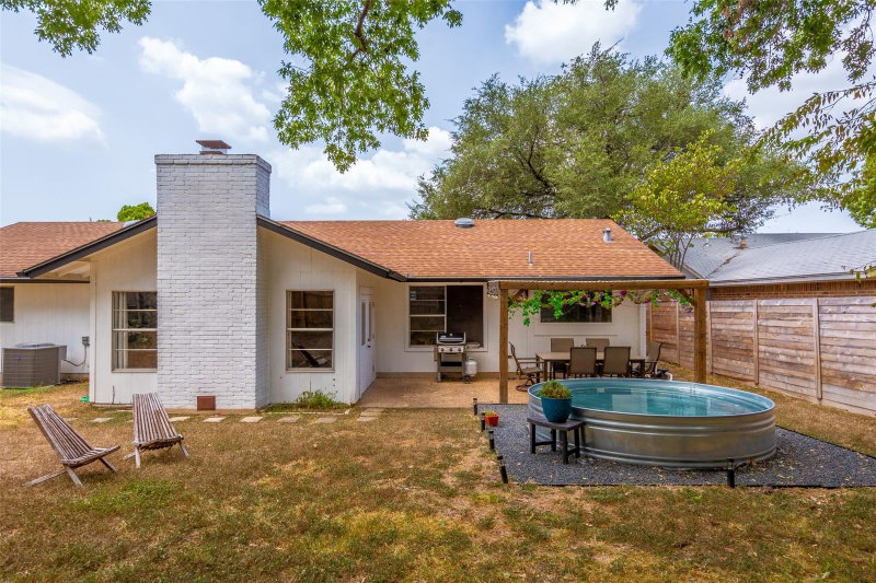Property photo 32