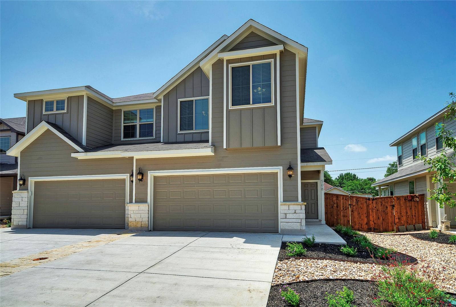 508 High Tech DR #B - Photo 1