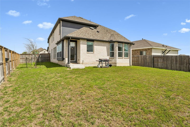 Property photo 38
