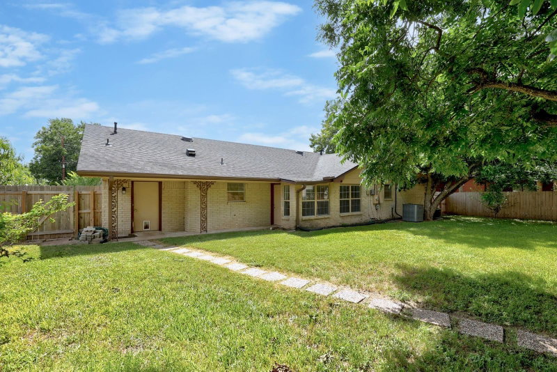 Property photo 33