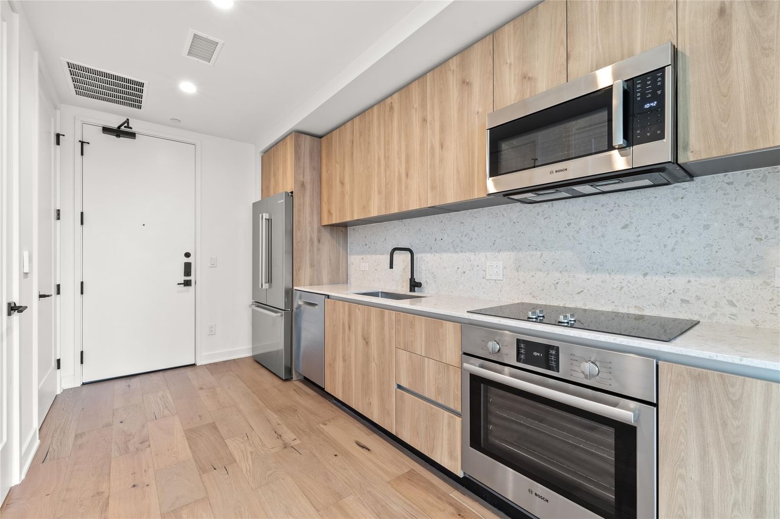 84 East Ave #1608 - Photo 1