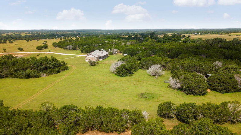 Property photo 31