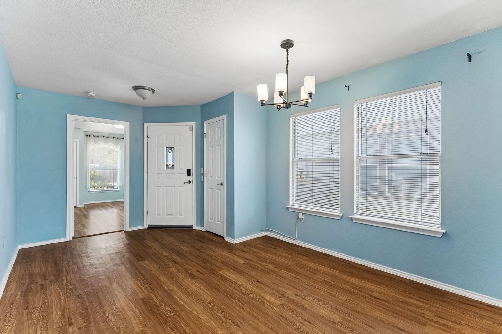 Photo 4