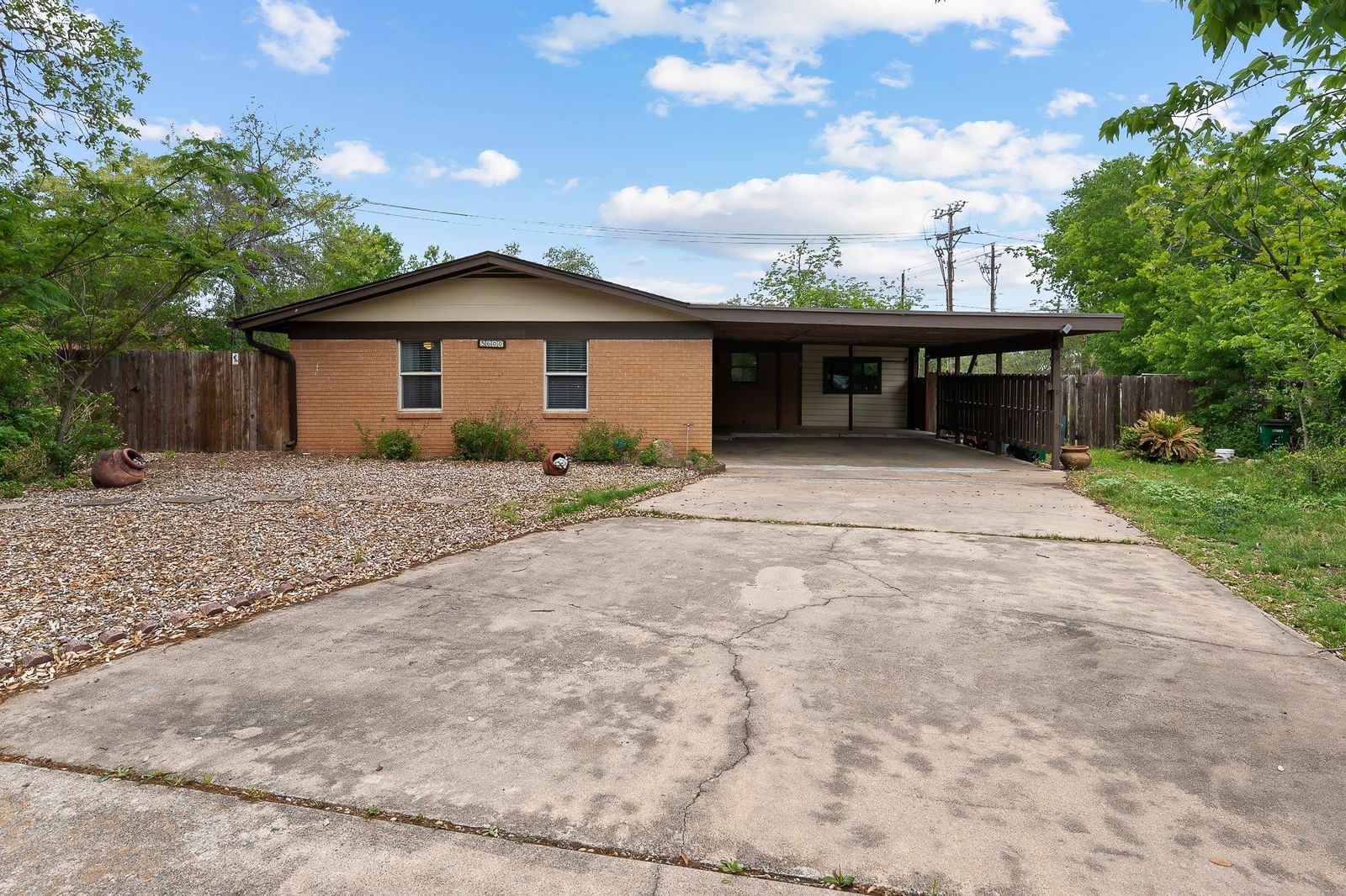 5600 Libyan CIR - Photo 1