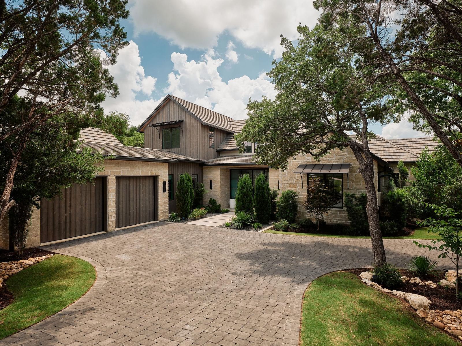 4320 Amarra DR - Photo 1
