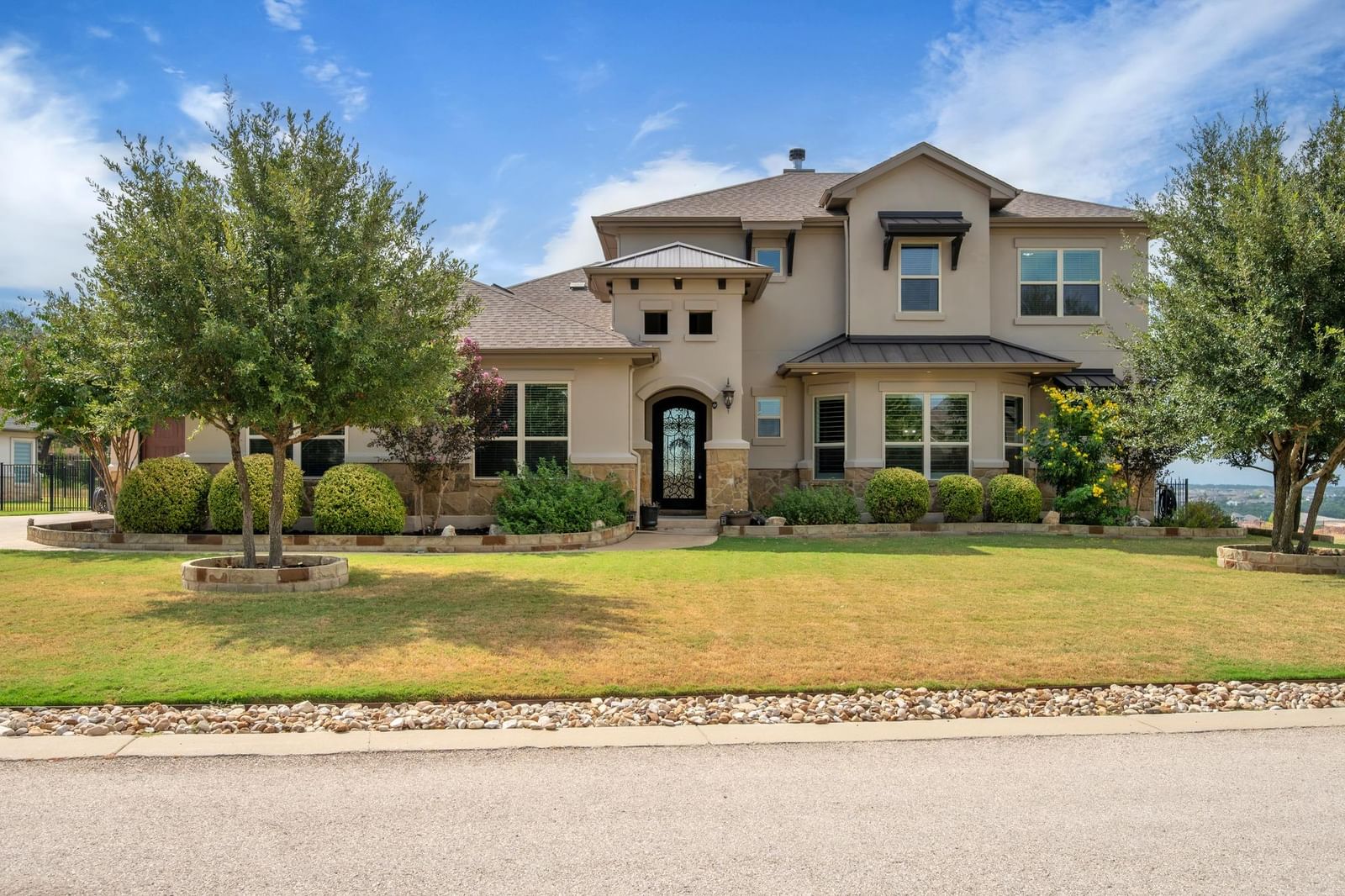 2220 Quarry LOOP - Photo 1