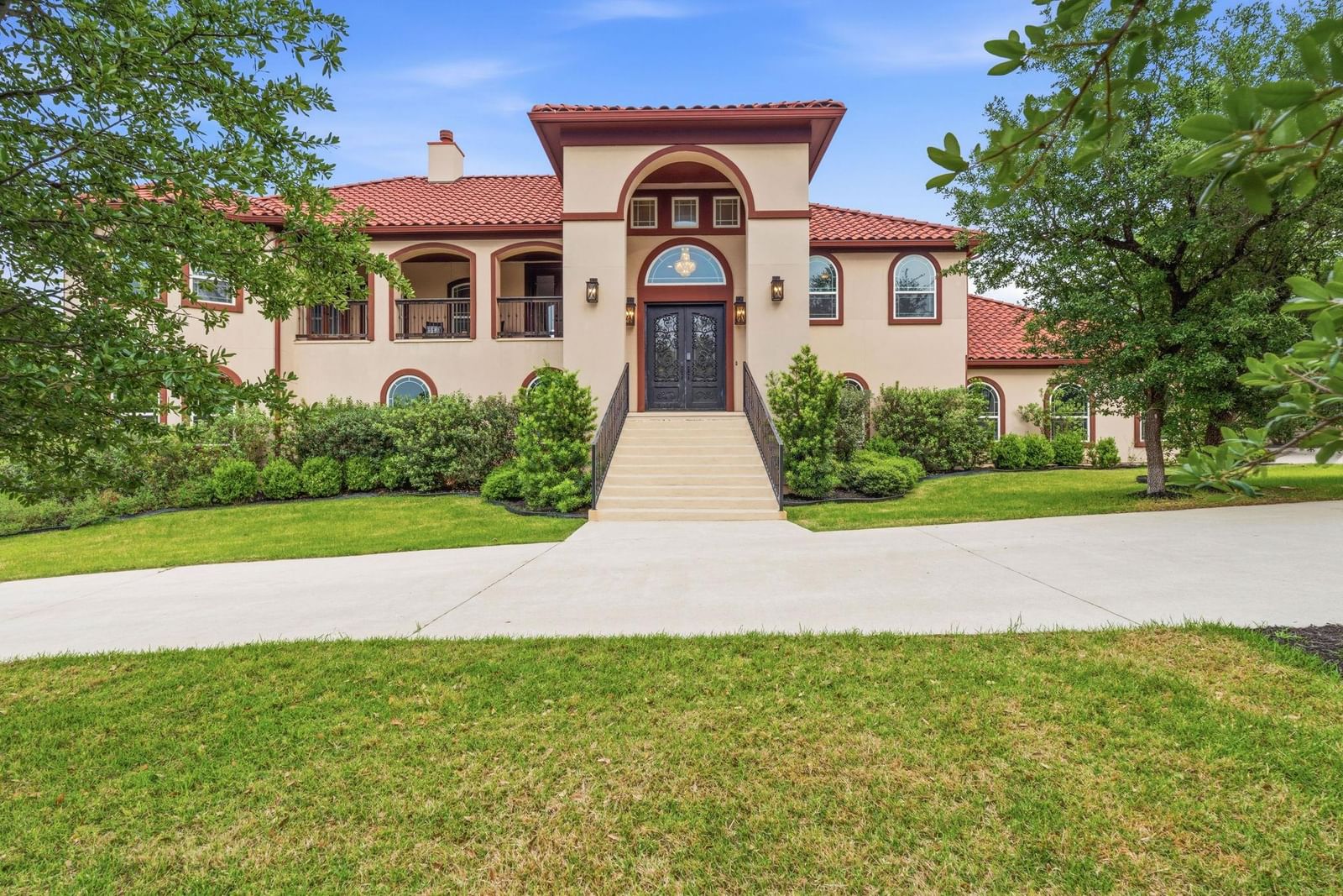 427 Bella Montagna CIR - Photo 1
