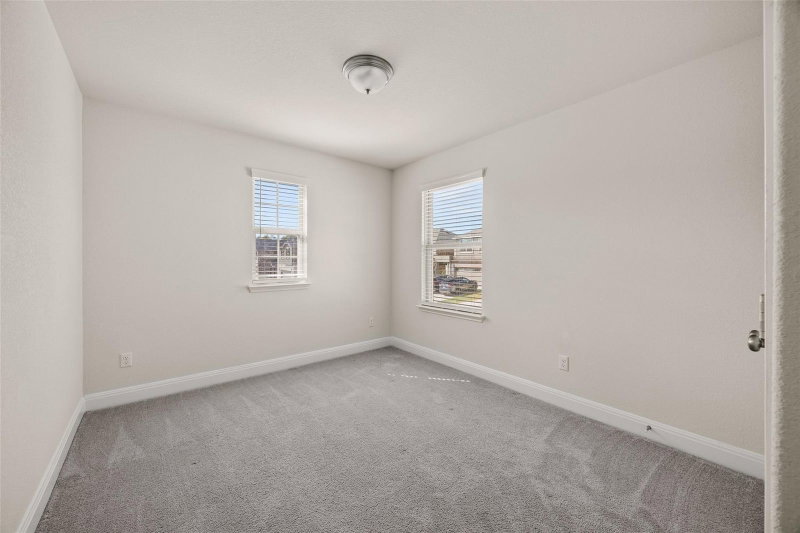 Property photo 36