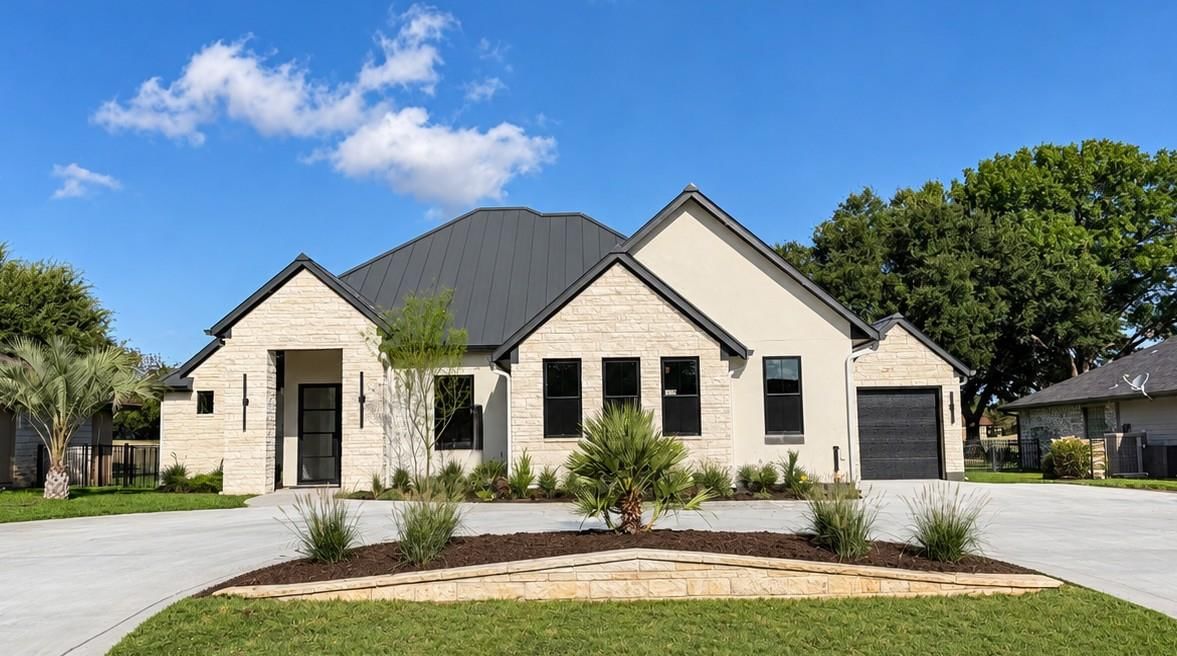 114 Meadowlakes DR - Photo 1