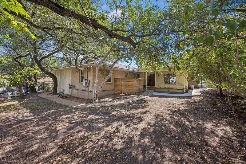 Property photo 31