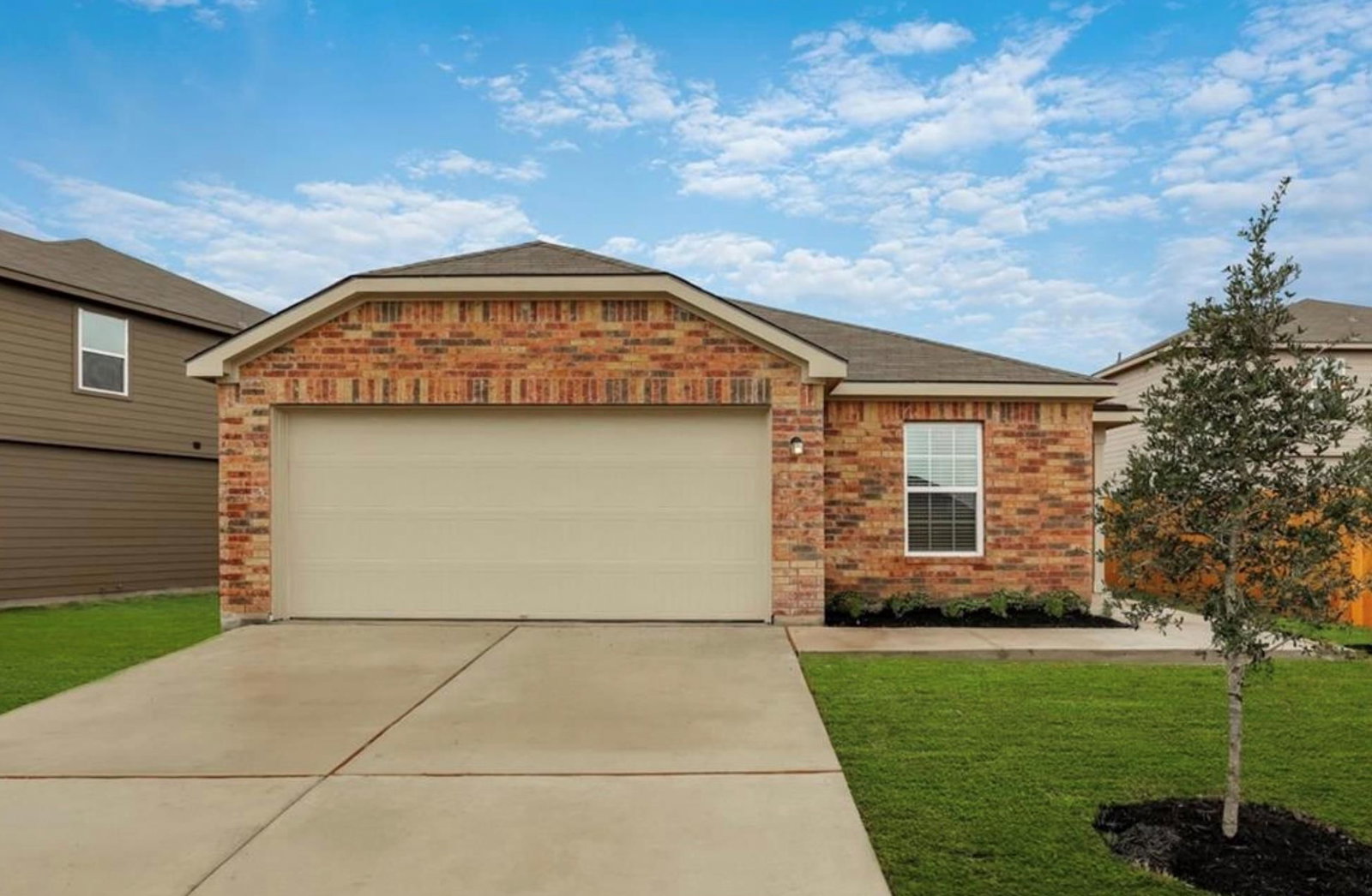 301 Crescent Park DR - Photo 1