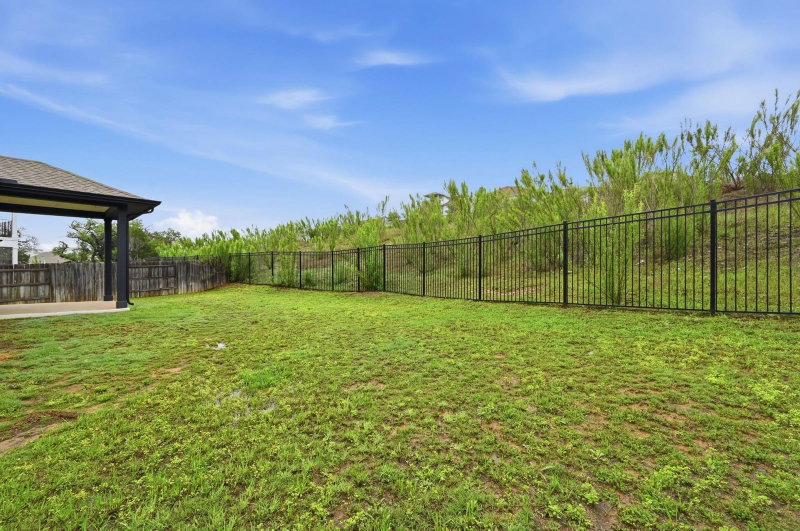 Property photo 32