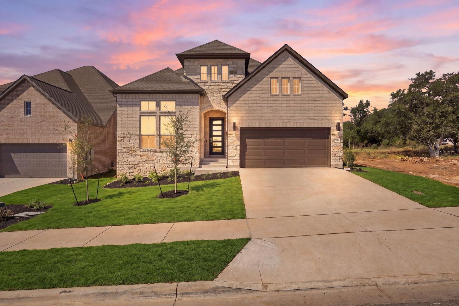 1418 Blue Moon DR - Photo 1