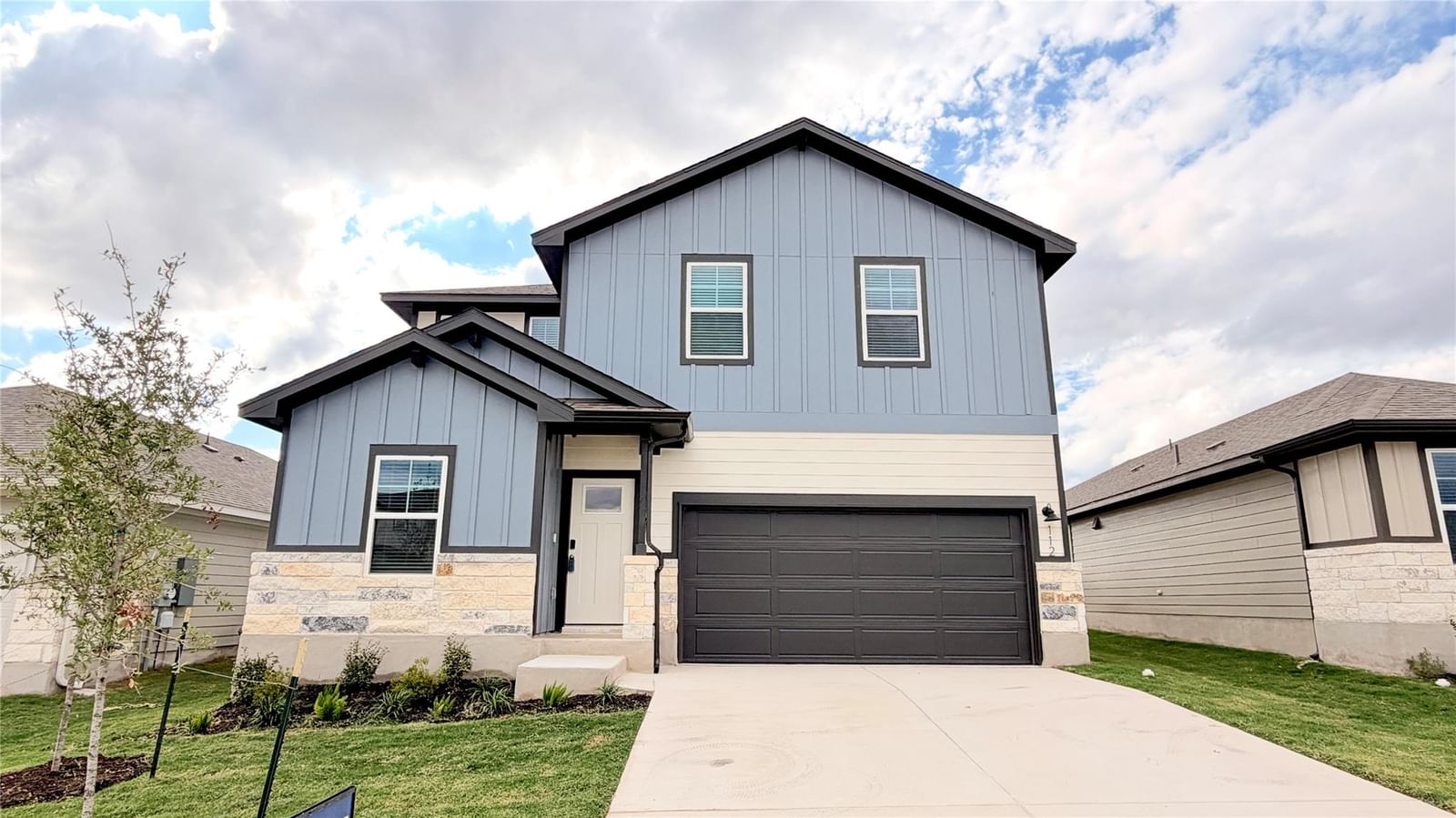 112 Woodbrook DR - Photo 1