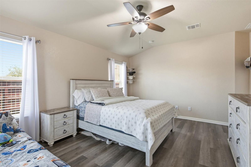 Property photo 24