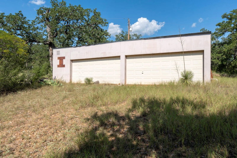 Property photo 40