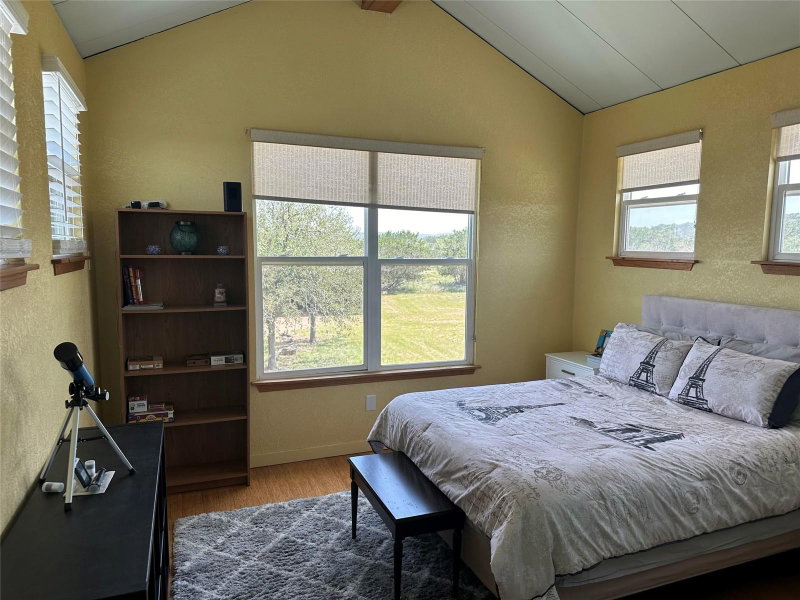 Property photo 30