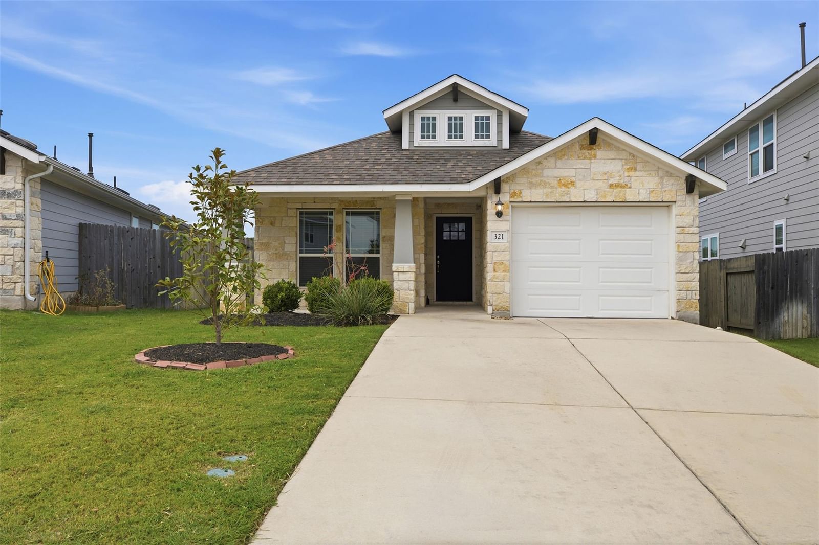 321 Gaida LOOP - Photo 1