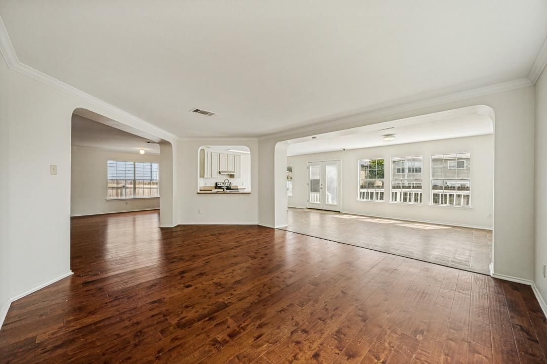 2219 Georgian DR - Photo 1
