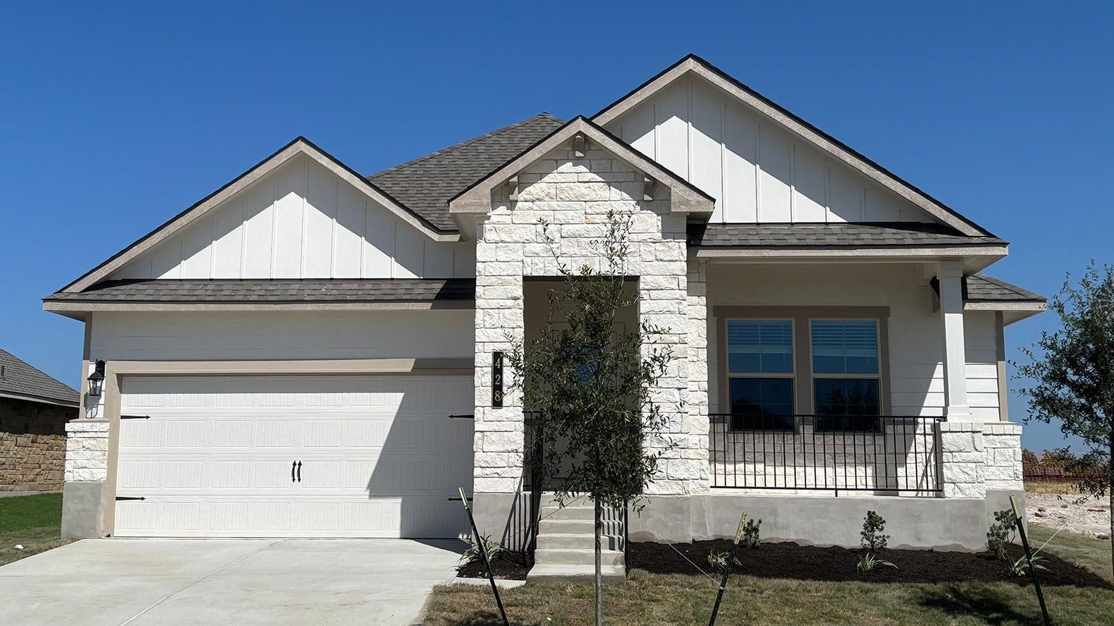 428 Creekfall RD - Photo 1
