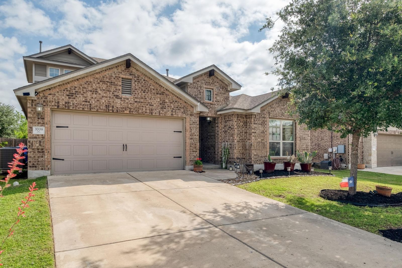 3708 Wetland DR - Photo 1