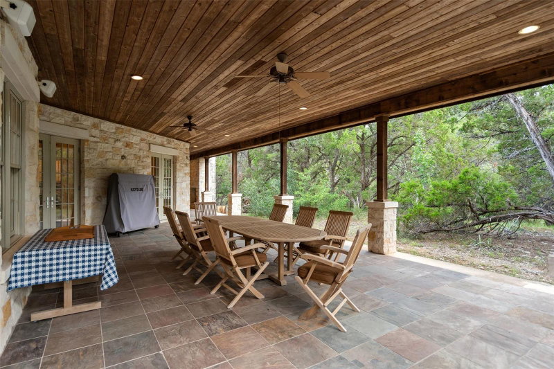 Property photo 31