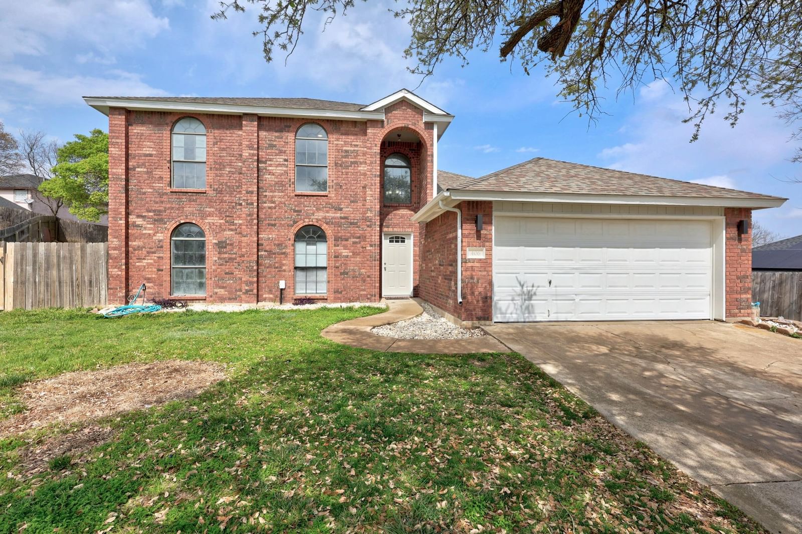 406 Bowen CIR - Photo 1