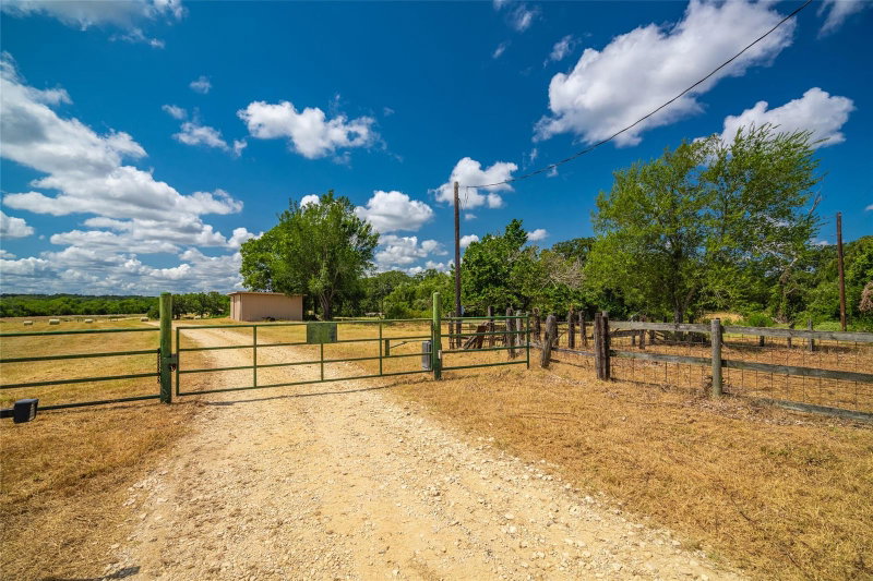 Property photo 28