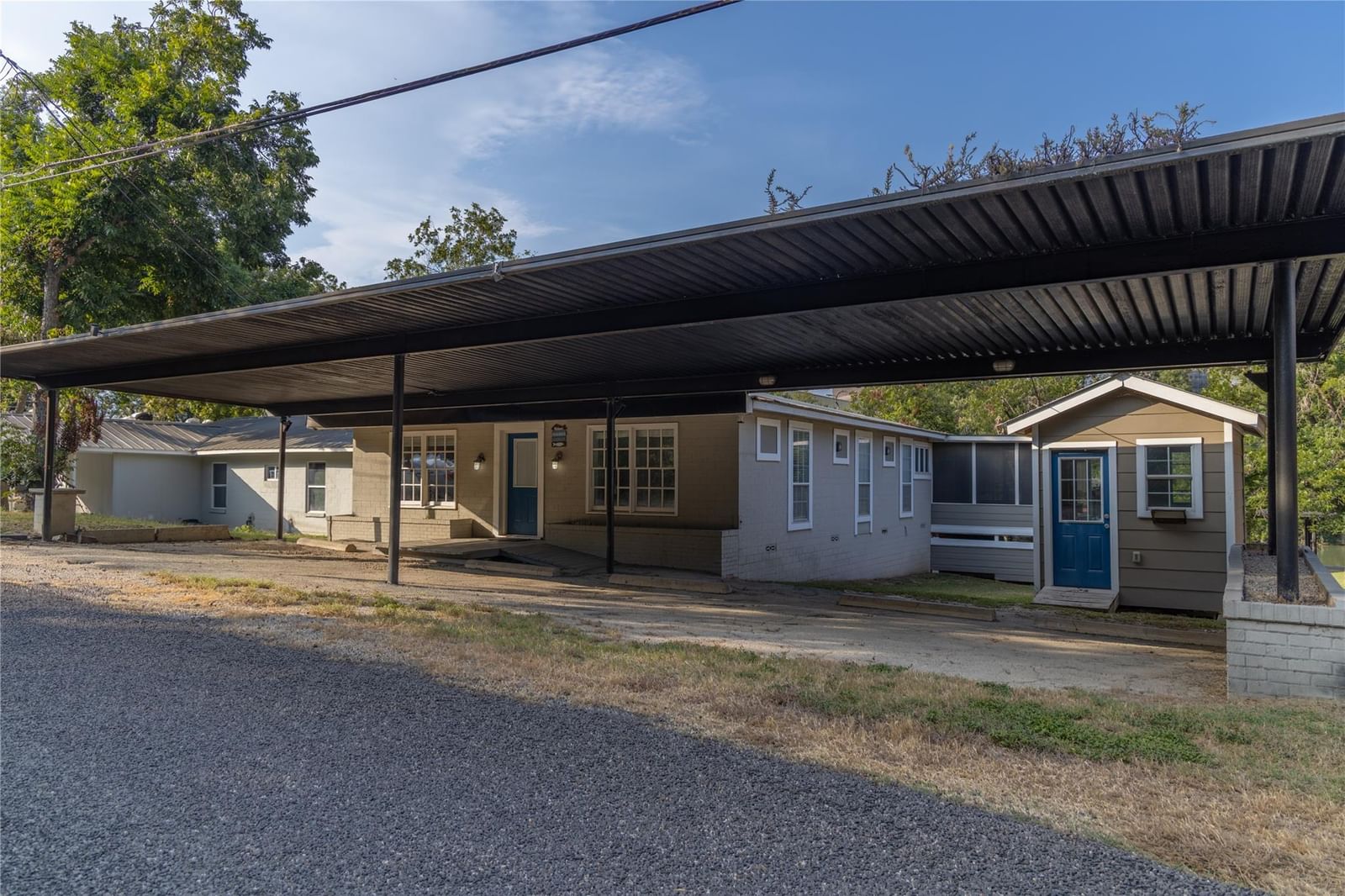 120 Erskine Ferry RD - Photo 1