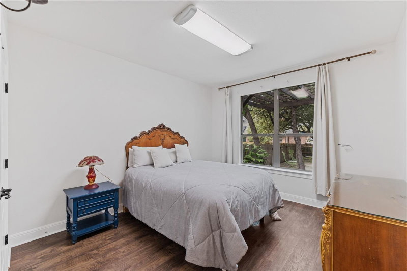 Property photo 31