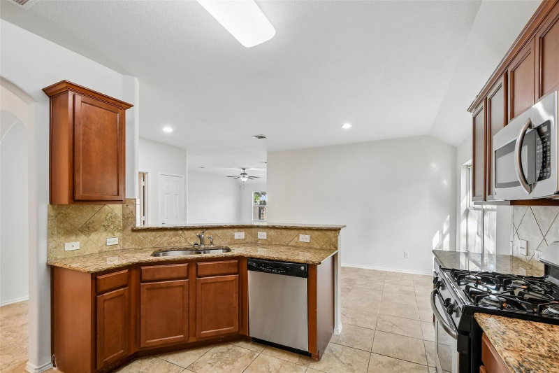 Property photo 28