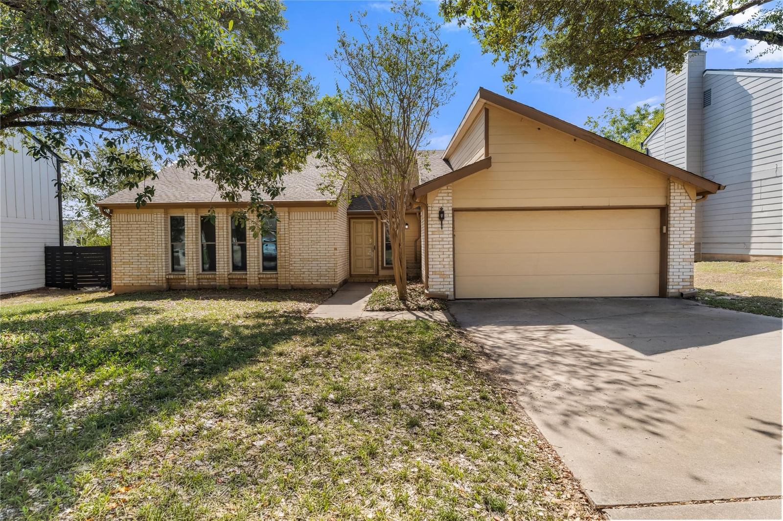 11803 Hyacinth DR - Photo 1