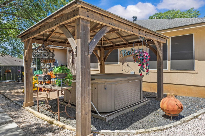 Property photo 28