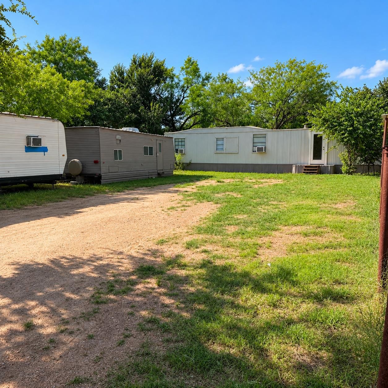 820 Austin ST - Photo 1