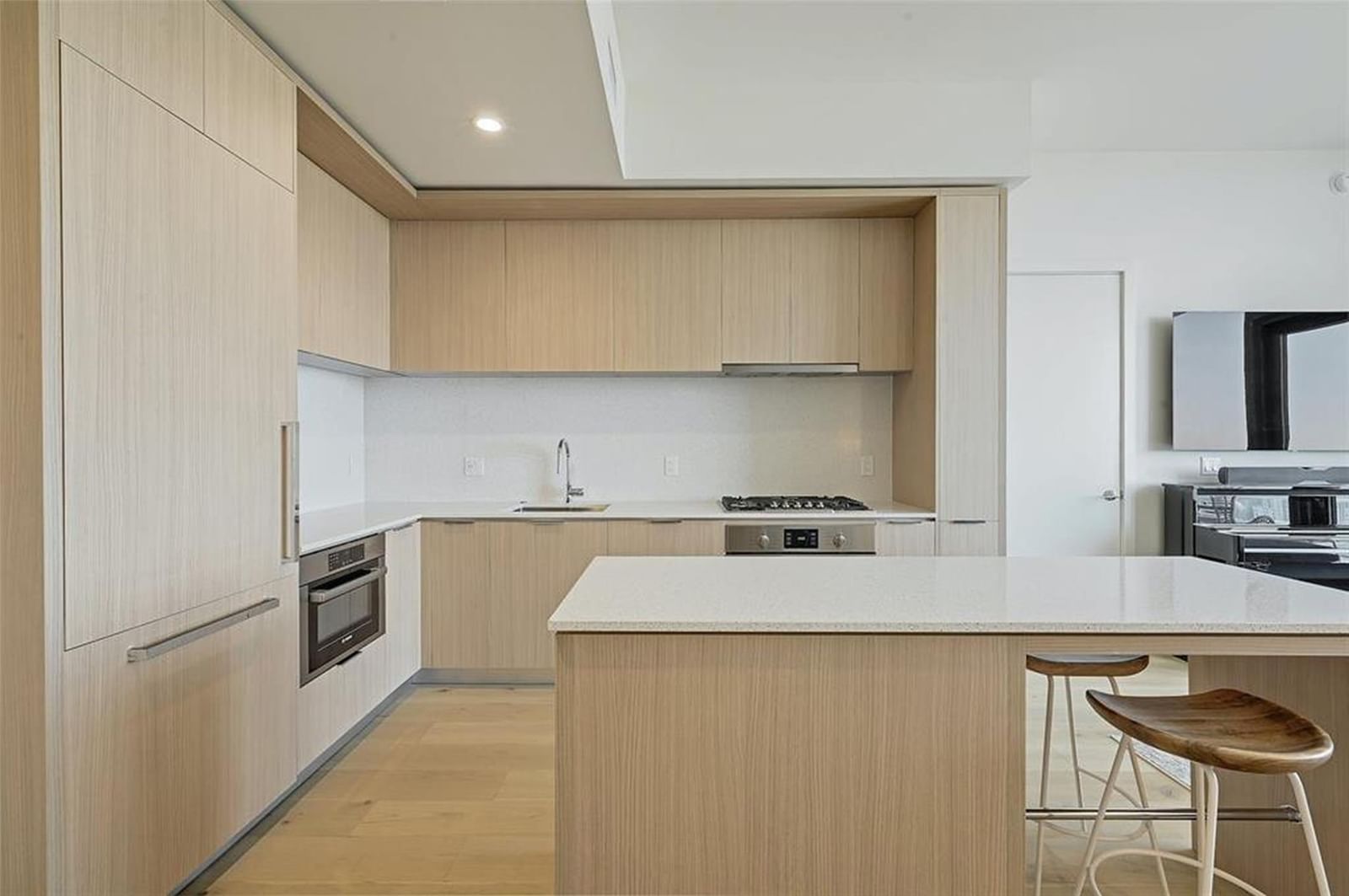 44 East Ave #2708 - Photo 1