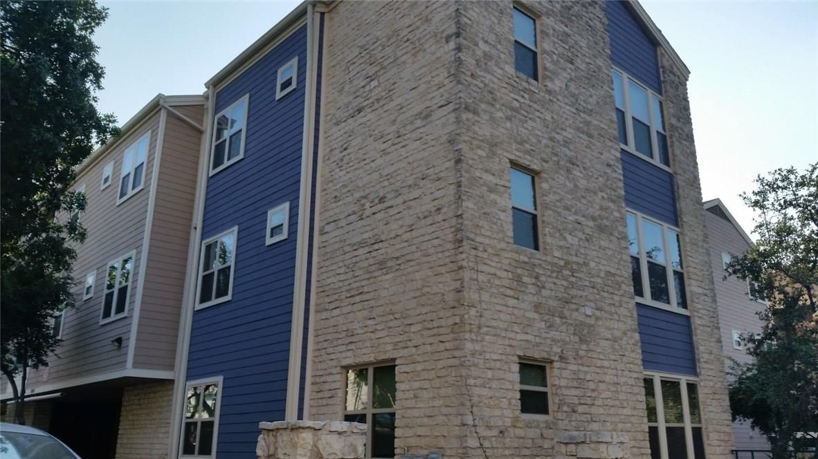 2414 Longview ST #206 - Photo 1