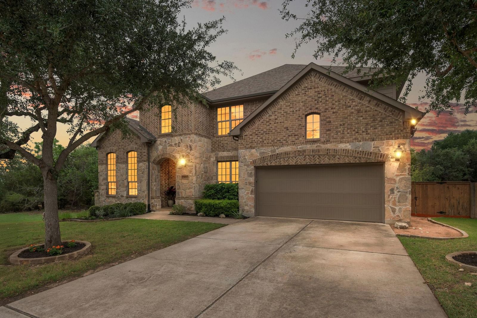 426 Sand Hills LN - Photo 1