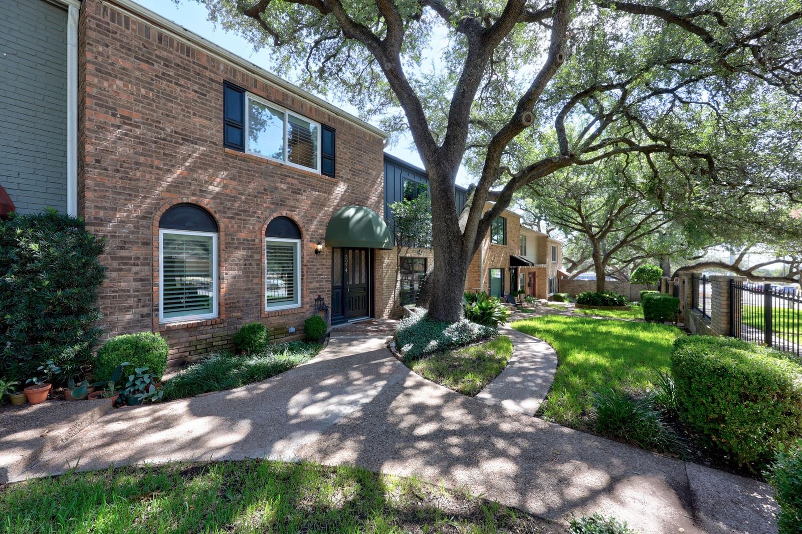 3974 Far West BLVD - Photo 1