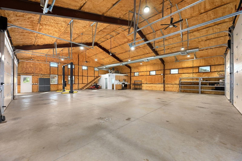 Property photo 35