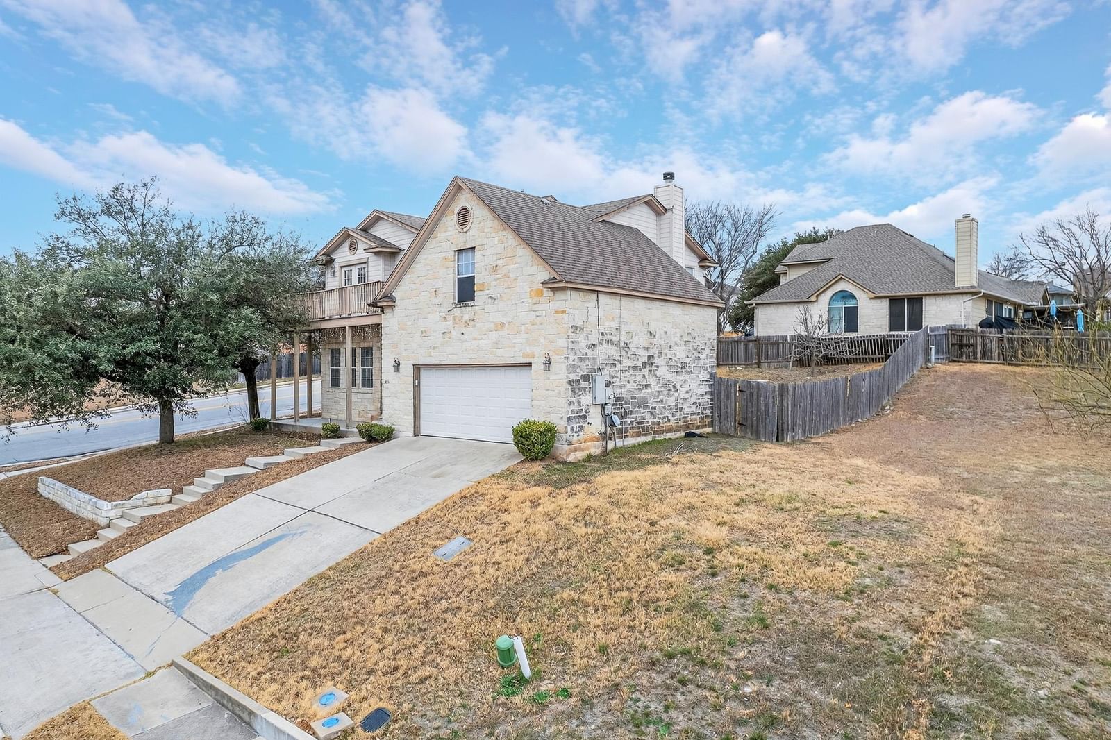3811 Hawk View ST - Photo 1