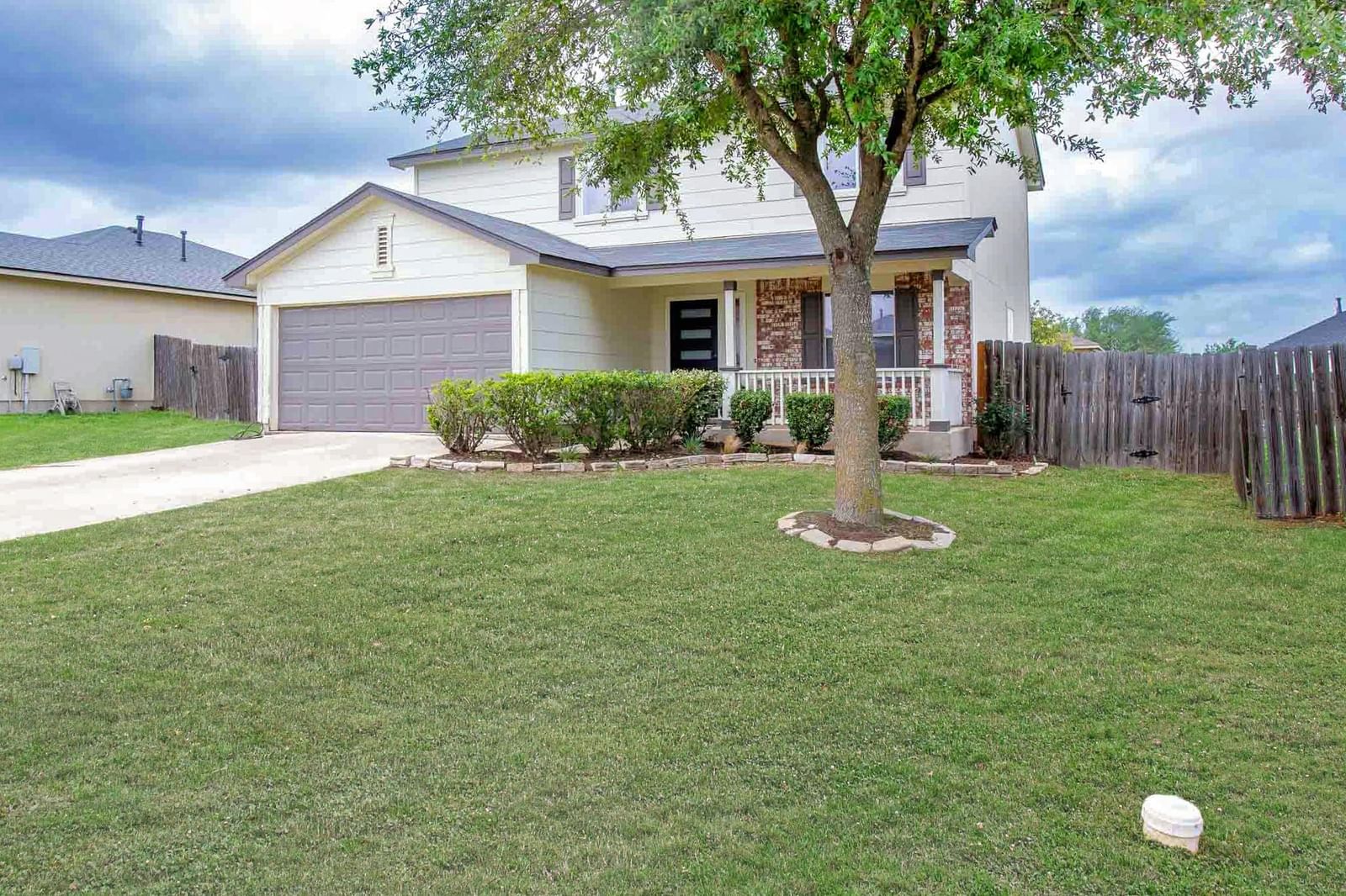 270 Endeavour DR - Photo 1